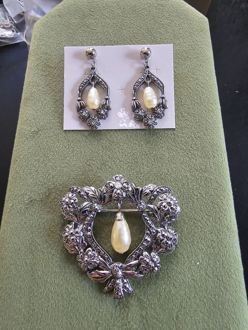 Vintage Earrings And Brooch Set